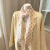 Bufanda de gasa versátil para primavera y verano, bufanda de cinta para mujer, organza transparente de lunares en onda de doble capa, lunares en onda en blanco y negro, ligera y suave.