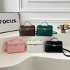 Bolso Caja Acolchado Bordado para Mujer, Nuevo Bolso de Hombro Versátil Transfronterizo de Alta Gama, Bolso Cruzado de Moda Vintage de Nicho