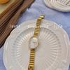 Novo Meio Dourado Nicho Antigo Explosões de Alta Moda Relógio Relógio Pequeno Dourado Relógio Feminino Quartzo Pulseira de Aço Relógio Feminino Atacado
