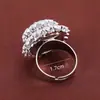 Anillo grande de girasol exquisitamente diseñado con circonita, anillo de dedo índice de cobre puro de alta gama para mujer, un superventas transfronterizo