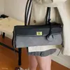 Bolso de Mano con Hombro de Moda 2026 con Colores Contrastantes, Estilo Commuter Coreano, Nuevo Modelo de Otoño, Versátil, de Nicho, Gran Capacidad, Bolso para Debajo de la Axila para Mujer