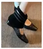 Botas de Cano Curto Quadradas Retrô com Barra para Outono de 2026 para Mulheres, Botas Finas de Salto Baixo com Tira Trançada, Botas Individuais Estilo Deserto Ocidental de Sichuan, Fashion