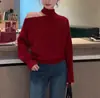Suéter Irregular de Punto Trenzado con Cuello Halter Rojo para Mujer, Estilo de Alta Gama Otoño e Invierno, Corte Holgado, Top Adelgazante