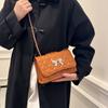 Bolsa pequena quadrada com corrente distinta estilo coreano 2024 outono nova casual simples moda distinta retro bolsa de ombro crossbody