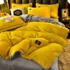 Luxo Leve Qualidade Materna e Infantil Espessado Veludo Leiteiro Conjunto de Quatro Peças Inverno Anti-Estático Forrado com Lã Cobertura de Colcha Veludo Coral 3 Roupa de Cama