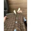 Pijama Retrô de Algodão Nuvem com Estampa Xadrez Marrom para Mulheres com Detalhe Azul Gola Peter Pan Conjunto de Shorts de Manga Curta para Meninas Pijama Casual