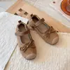 Sapatos Mary Jane estilo floresta retrô para meninas, com sola macia, antiderrapantes, sapatos de princesa, novos sapatos de couro infantis de outono para idades 3-6-8