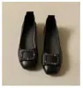 Mocassins Planos Quadrados com Fivela Quadrada Rasa, Sapatos de Couro da Moda para Todas as Estações para Mães, Novo Estilo Slip-On 2026