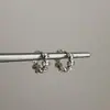 Brincos de Argola Cruzados com Zircônia Inspirados em Design para Mulheres, Simples e Únicos, Doces e Descolados, Brincos Exquisitos e Modernos da Moda