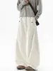 Estilo old money, calça casual plissada minimalista, com caimento fluido, perna reta para homens, design de outono, caimento relaxado, calça longa larga e solta
