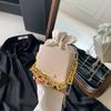 Bolsa Saco com Cordão e Corrente Fashion, Bolsa de Mão Texturizada, Bolsa Quadrada Pequena, Novo Modelo 2026, Bolsa de Ombro Único Transversal para Mulheres