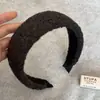 Faixa de Cabelo de Pelúcia Larga Simples Coreana Outono e Inverno Retrô 2025 Moda de Alta Qualidade Versátil Retrô