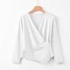 Camiseta Básica Irregular com Decote V, Ajuste Slim, Camiseta Interna, Top Moderno Plissado de Manga Comprida, Camiseta Básica Feminina de Cor Pura