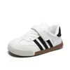 Zapatillas de Entrenamiento Blancas y Negras para Niñas Modelo Primavera 2026 Zapatos Infantiles Zapatos Deportivos de Suela Blanda para Niños Zapatos Blancos Versátiles para Niños