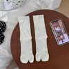 Calcetines de estilo ballet con dedos divididos para mujer, calcetines de media pantorrilla, calcetines de malla transpirable finos de verano sin costuras para dos dedos, Industria de Calcetines Zhuji