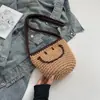 2025 Estilo Japonés Nuevo Bolso de Cubo Tejido con Cara Sonriente Kawaii Cara Sonriente Bolso Pequeño Bolso Tejido de Verano Bolso de Playa de Vacaciones