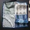 Lenço Quadrado Pequeno 100% Seda de Amora, Lenço Decorativo de Pescoço Versátil e de Alta Qualidade Profissional, Adequado para Combinar com Camisas, Lenço de Primavera e Outono