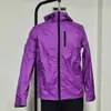 Chaqueta rígida para exteriores, estilo hombre, adecuada para primavera y otoño, impermeable y cortavientos, con un diseño estilo Bata