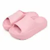 Pantuflas de suela gruesa para mujer, nuevas verano 2026, antideslizantes, de suela suave, para interiores y exteriores, sandalias de una tira, sandalias de playa cómodas para mujer