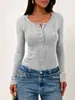 2026 E-commerce Transfronterizo Otoño/Invierno Nuevo Estilo Chica Picante Camiseta de Manga Larga Cuello en U Diseño de Media Botonadura Ajustada Top Favorecedor