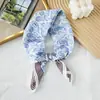 Lenço Quadrado Pequeno de Algodão e Linho Fino Fresco Respirável Feminino Macio Artístico Decorativo Lenço Pequeno Lenço de Verão Feminino Lenço Pequeno Versátil