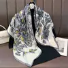 2026 Nuevo Bufanda Cuadrada de Alta Gama Europea y Americana con Letra V para Mujer, Chal Versátil Elegante de Otoño e Invierno, Bufanda de Seda, Bufanda para Camisa