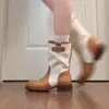 Botines retro elegantes y modernos de tacón grueso para mujer, nuevas botas de moda estilo británico 2026 con punta redonda y hebilla, botas de montar