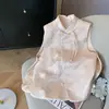 2026 Novo Estilo Roupas de Outono Estilo Chinês com Gola Alta Abotoada, Jacquard de Garça, Colete Tecido Dourado para Mulheres, Top Sem Mangas Estilo Nacional
