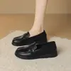 Nuevos Mocasines Primavera/Otoño 2026 para Mujer Sin Cordones Antideslizantes Planos de Piel de Vaca Zapatos Casuales para Mamá Zapatos de Cuero Blanco