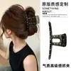Grampo de cabelo suave estilo coreano para mulheres, estiloso, doce, de alta aparência, elegante, novo grampo tubarão 2026 para a parte de trás da cabeça