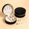 Caja de joyería portátil de stock de fábrica, caja de exhibición de accesorios de gran capacidad con espejo, caja de almacenamiento para aretes de oro, anillos y collares