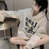 Sudadera con Capucha de Forro Polar Gris Holgada Estilo Retro Americano Nueva Popular para Mujeres Menudas en Primavera y Otoño 2025