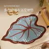 Alfombra antideslizante para baño con diseño de hojas moradas, alfombrilla absorbente para la entrada del baño, nuevo diseño 2026, alfombra de baño con forma única