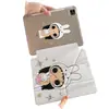 Conejo Phi de Little Corn Aplicable a Funda Protectora para Tableta iPad 11ª/10ª Generación Universal air6/7/8 Pegatina Lateral 2024Pro