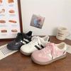 Zapatillas Rosas de Entrenamiento Moral Forrest Gump para Mujer, Lindas y Feas, Nuevo Chic Otoñal Nicho Versión Coreana Punta Redonda Zapatos Deportivos Blancos para Estudiante