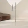 Brincos de argola com zircônia doces e cool, brincos de corrente longa com franjas, estilo ins europeu e americano moderno que fazem rostos redondos parecerem menores