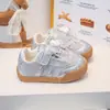 Zapatos de Niña Forrest Gump 2026 Otoño Nuevos Zapatos de Entrenamiento Alemanes con Lazos y Encaje para Niña Zapatos para Caminar de Suela Suave Antideslizantes para Niña