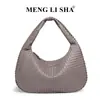 Bolso Tejido a Mano Europeo y Americano Nuevo de Gran Capacidad para Viajeros, Portátil, Tipo Dumpling, Moderno, Versátil, de un Solo Hombro, Axilar, Media Luna