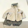 Chamarra con capucha suave y amigable con la piel, cálida y gruesa para otoño e invierno, a prueba de viento, cómoda, versátil y adecuada tanto para niños como para niñas; una cortavientos de forro polar casual