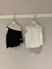 Wgwe2026 Verano Estilo Coreano Diseño Sencillo Versátil Adelgazante Chic Top de un Hombro para Mujer W9761