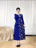 Directamente del fabricante: 26 Atuendos Vintage Elegantes Que Te Hacen Ver Más Joven, Delgado y Esconden tu Vientre, con un Toque de Lujo y Vestido Plisado con Lámina Dorada
