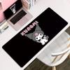 Alfombrilla de Ratón de Dibujos Animados Kurome Grande Almohadilla para Escritorio de Computadora Almohadilla para Juegos Borde Antideslizante Engrosada Café Internet E-Sports Almohadilla para Escritorio
