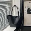 Bolsa de Ombro Nova Outono e Inverno Design de Nicho Bolsa Tote 2025 Tendência de Moda Textura Simples Casual para Mulheres