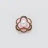 Estilo Criativo Novo estilo Estilo Chanel Camélia diy capa de celular acessórios de joia sapatos com furo decoração de flor de pérola com óleo escorrendo