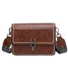 Bolsa pequena popular feminina deste ano 2024 nova bolsa mensageiro de ombro vintage de outono pequena textura bolsa quadrada pequena