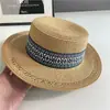 Sombrero de paja de ala ancha de copa plana estilo bohemio para mujer, protección solar para primavera y verano, sombrero de estilo étnico para vacaciones en la playa