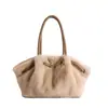 Moda Outono 2026 Nova Bolsa de Pelúcia Grande Capacidade para Axila, Bolsa Cesta Estilosa, Bolsa Tote Simples da Moda para Ombro