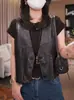 Chaleco de cuero de un solo botón con cuello en V estilo coreano para mujer, nuevo top sin mangas corto versátil adelgazante para el otoño de 2026, moderno