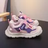 Sandálias Esportivas Infantis 2026 Verão Novo Estilo Sapatos de Praia Outdoor da Moda para Meninos Sandálias Aquáticas para Meninas Sapatos de Vadeio