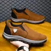 Zapatos de Hombre 2026 Primavera Nuevos Tallas Grandes Zapatillas de Moda Simples Versátiles Zapatos Casuales para Hombre Zapatos Slip-On de Cuero para Hombre